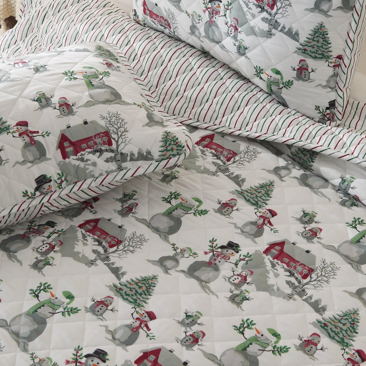 Holiday Printed Quilt - Alfie Collection