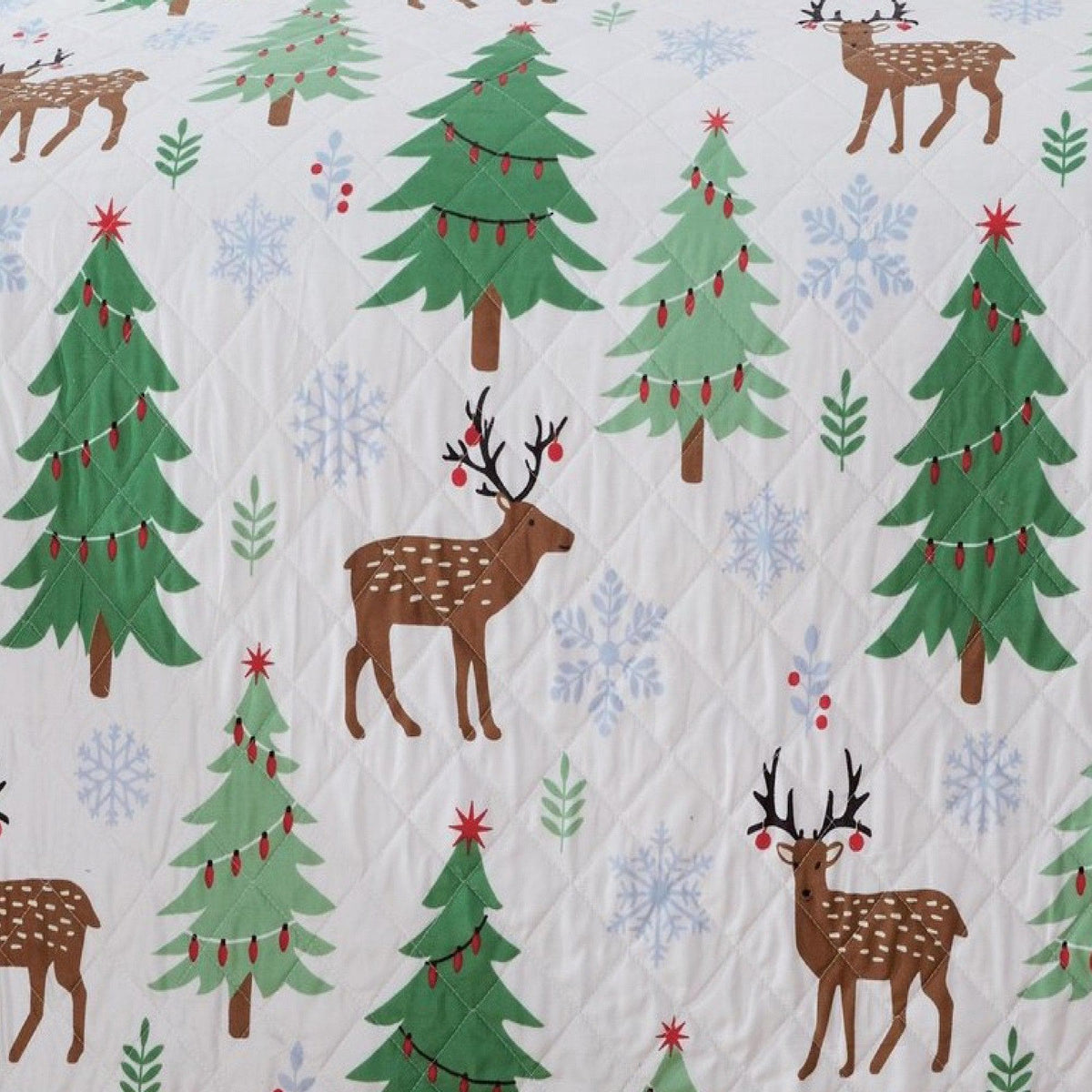 Holiday Quilt | Holly Collection | Christmas Tree and Deer Quilt