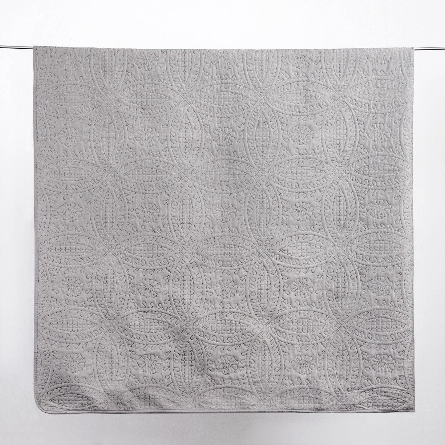 Oversized Medallion Quilt Set - Clara Collection