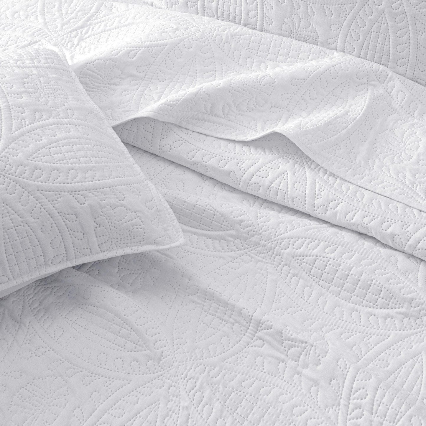 Oversized Medallion Quilt Set - Clara Collection