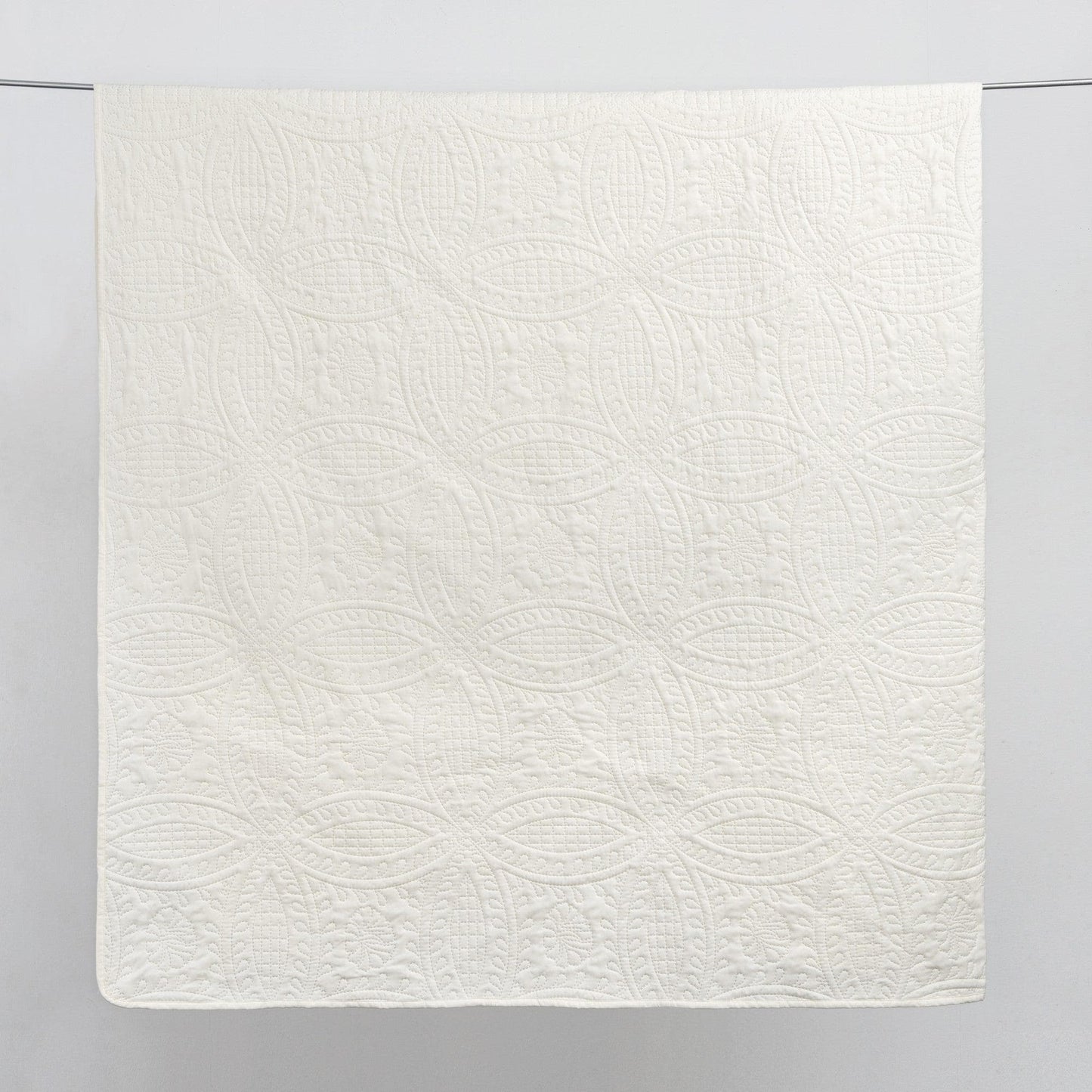 Oversized Medallion Quilt Set - Clara Collection