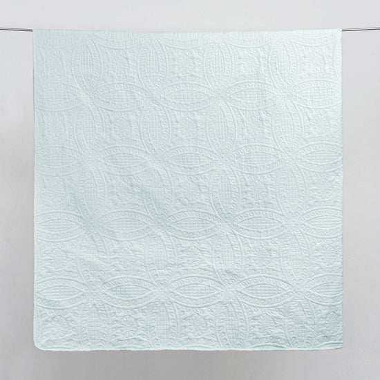 Oversized Medallion Quilt Set - Clara Collection