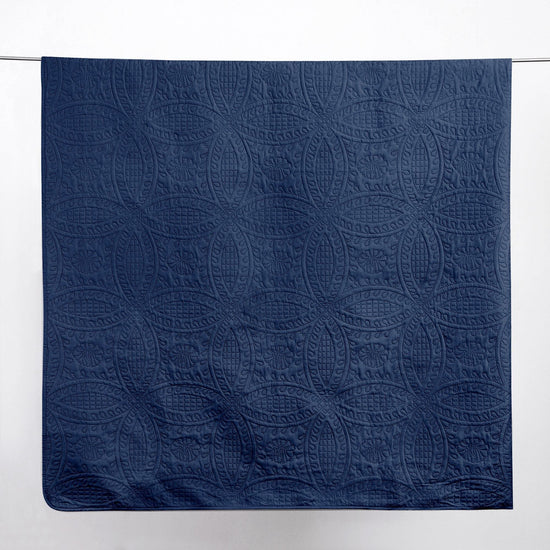 Oversized Medallion Quilt Set - Clara Collection