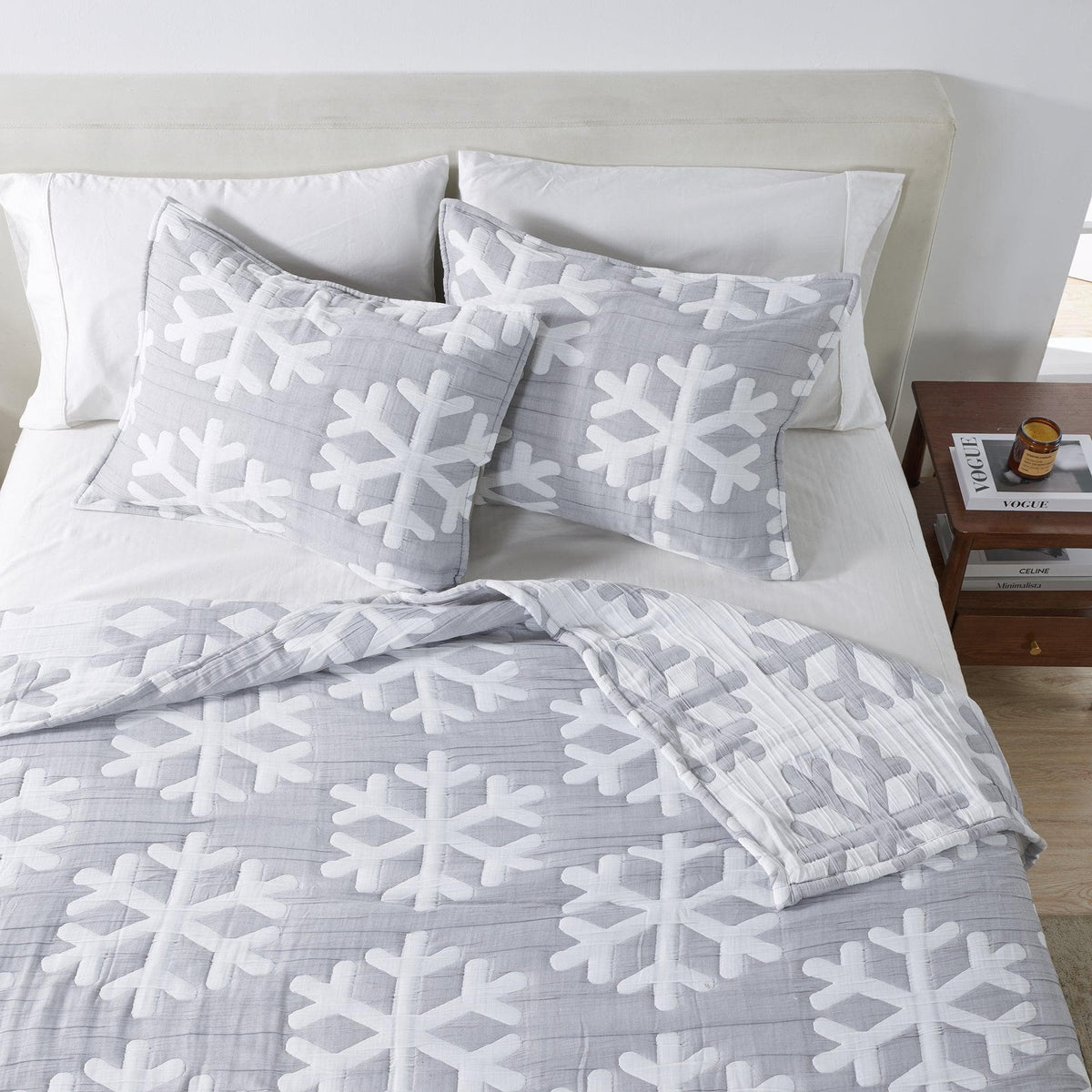 Matelassé Snowflake Quilt Set - Nino Collection
