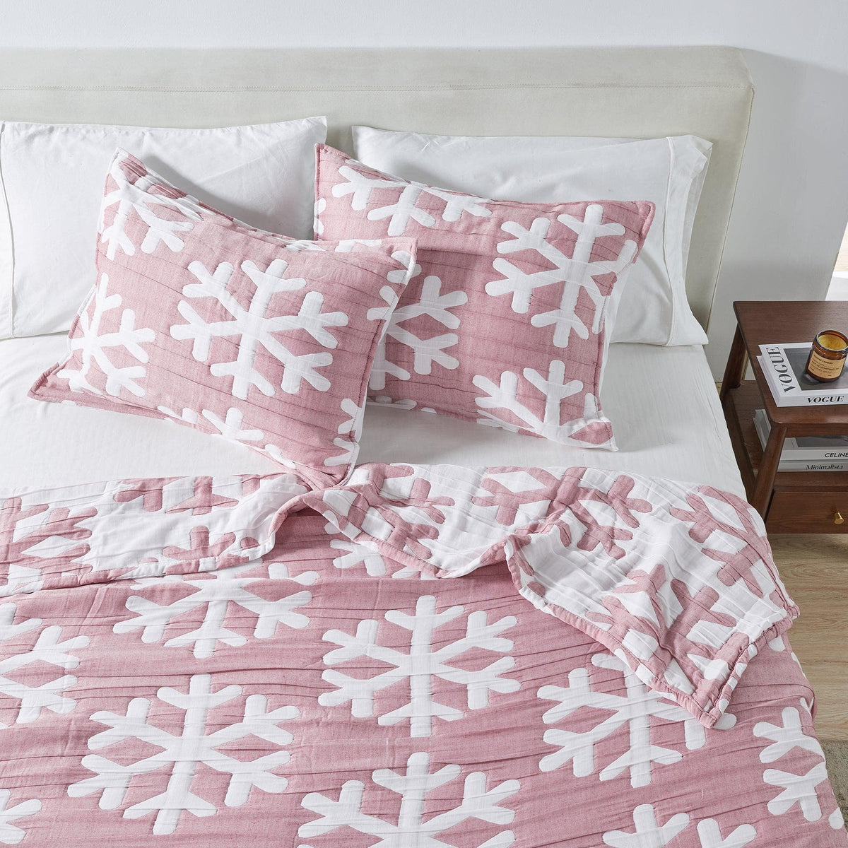 Matelassé Snowflake Quilt Set - Nino Collection
