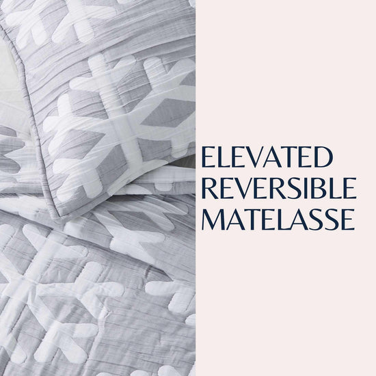 Matelassé Snowflake Quilt Set - Nino Collection