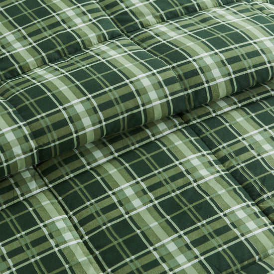 Reversible Christmas Comforter and Sham Set - Holiday / Lodge Odette Collection