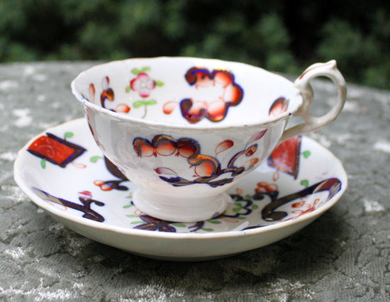 Porcelain teacup and saucer - Hand painted in Japan