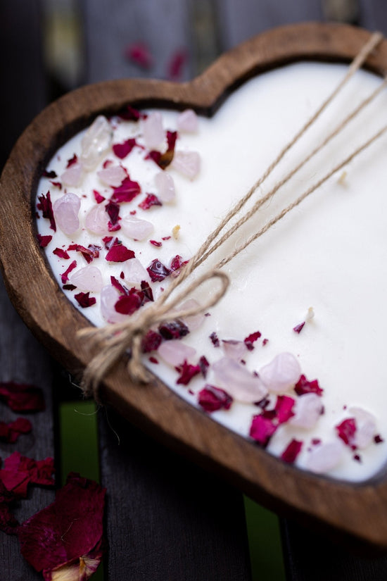 Heart-Shaped Wood Dough Bowl Candle – Crystals & Flowers – 3 Cotton Wick Soy Candle