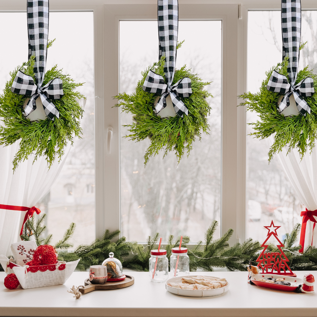 Mini Christmas Cabinet Wreath