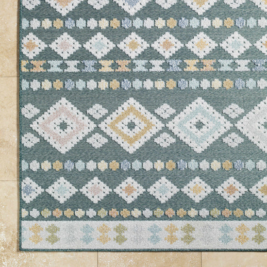 Metta Medium Green Outdoor Area Rug - Clearance