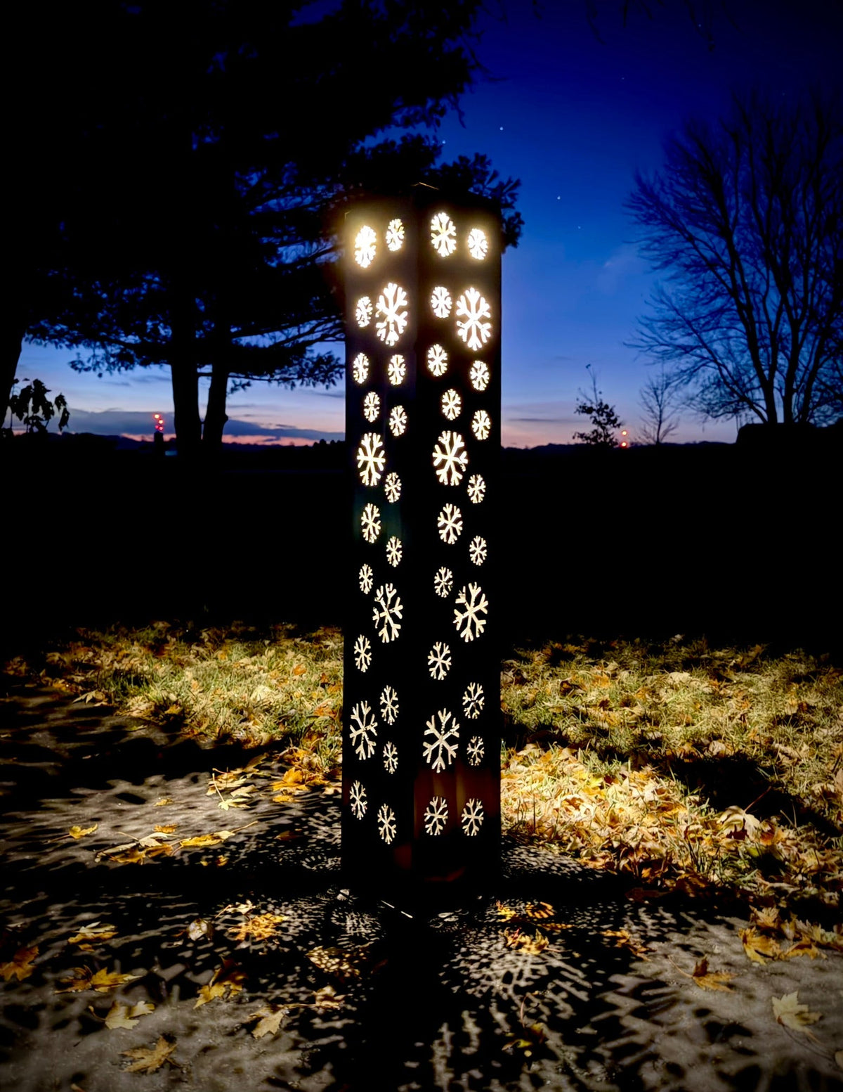 Snowflake Steel Solar Luminary Pillar | Multiple Sizes