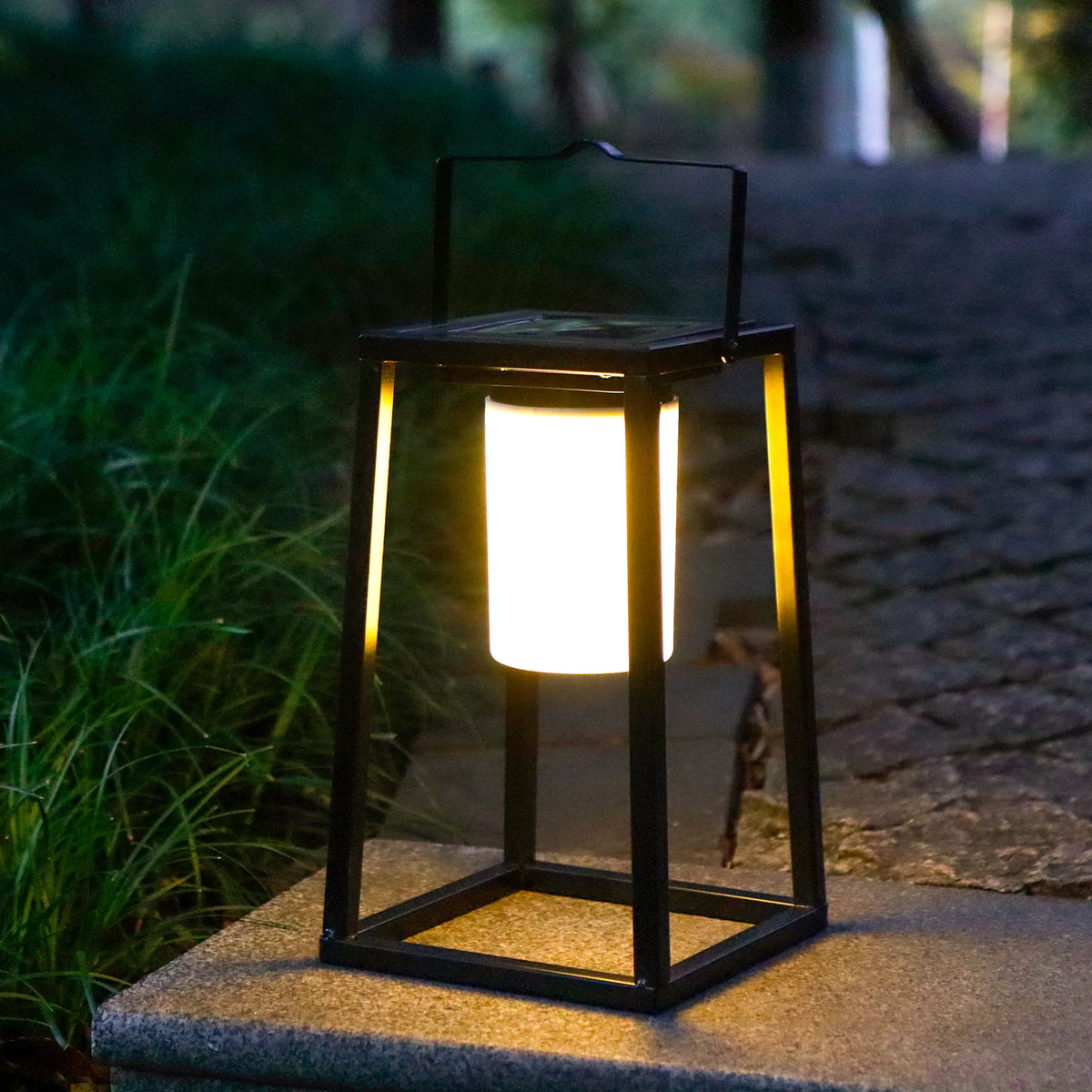 Outdoor Solar Lantern Portable Brightness Solar Lamp IP44 Waterproof